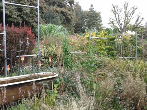 Tubeclamps in Garden Landscaping 